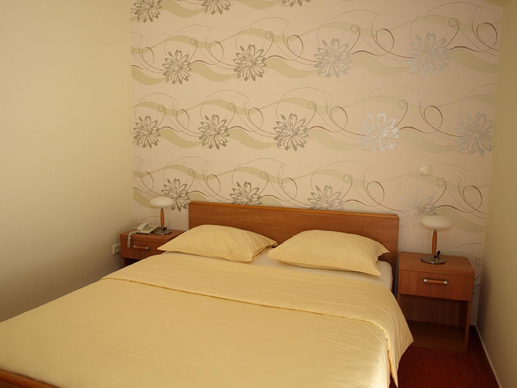 Hotel Neva Podstrana Room photo
